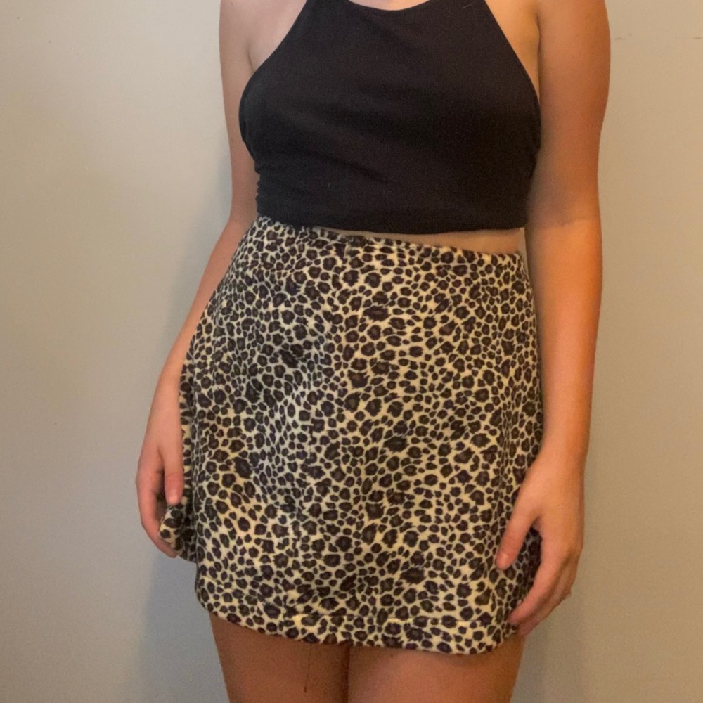 leopard print skirt